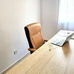 Townhouse In Gardens Gated Complex, 200Mbps Wifi