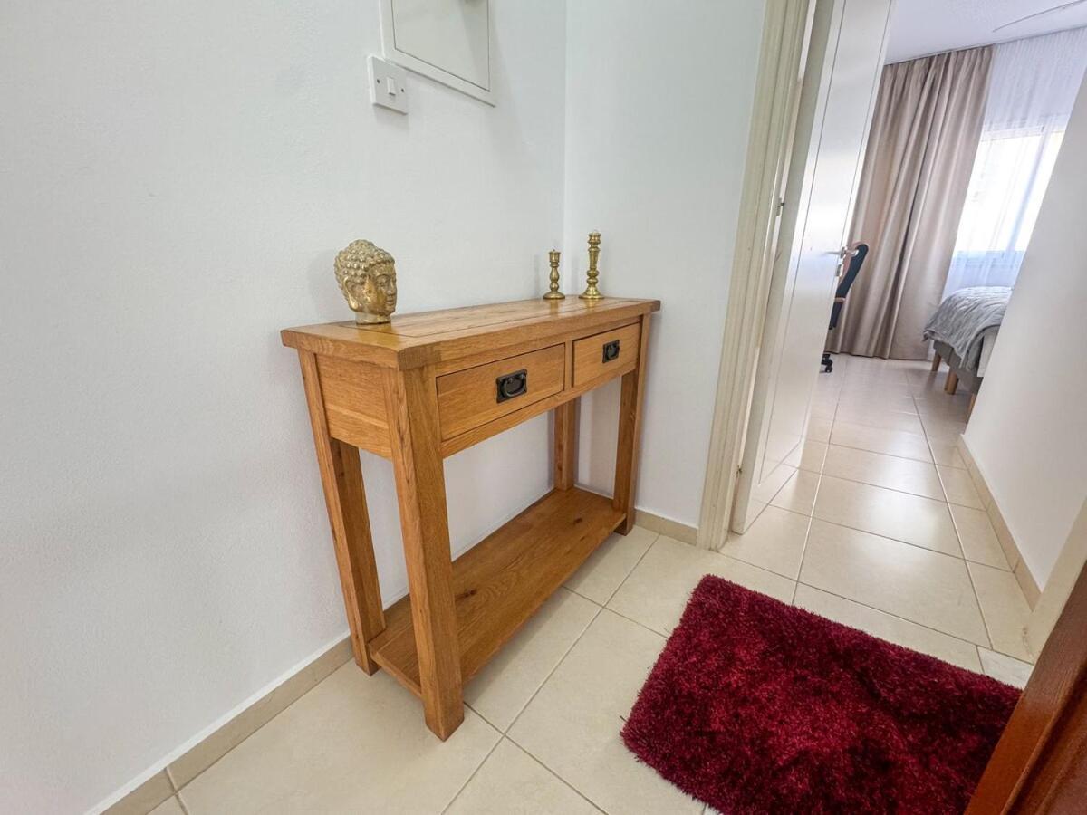 Apartment Townhouse In Gardens Gated Complex, 200mbps Wifi